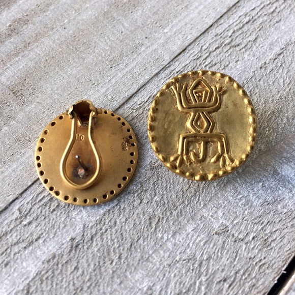 Women’s Artesian Peruvian Earrings - Picture 3 of 6